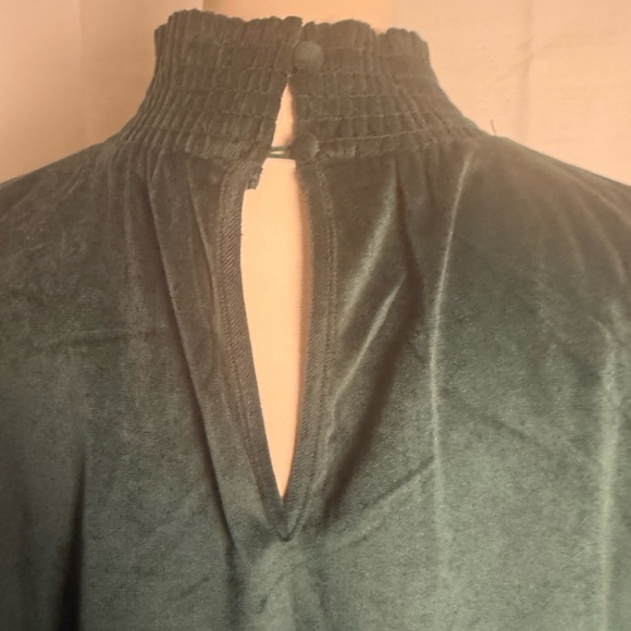 ODDY Green Pleated Sequin Blouse with Mandarin Collar - Picture 4 of 9